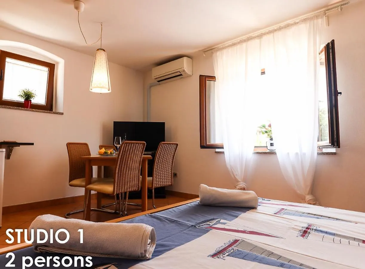 Glamour Apartments Vrsar